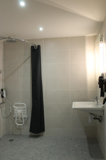 Bathroom 4, Kyriad Anglet - Biarritz, Pyrénées-Atlantiques