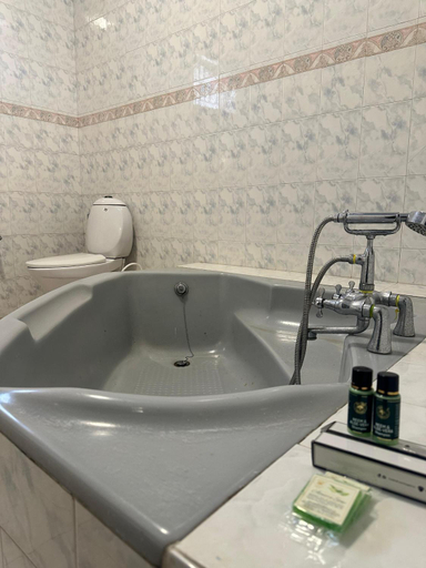 Bathroom 3, BRICK CASTLE, Kancheepuram