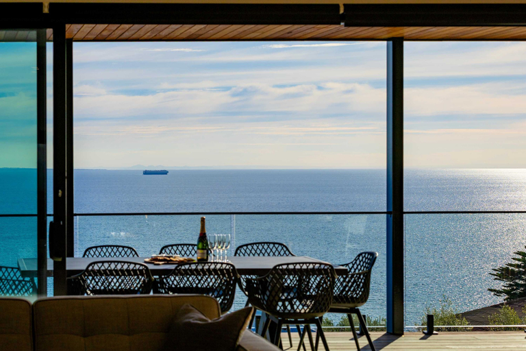 Room 3, Azure Horizon Gas Heated Pool With Stunning View, Melbourne