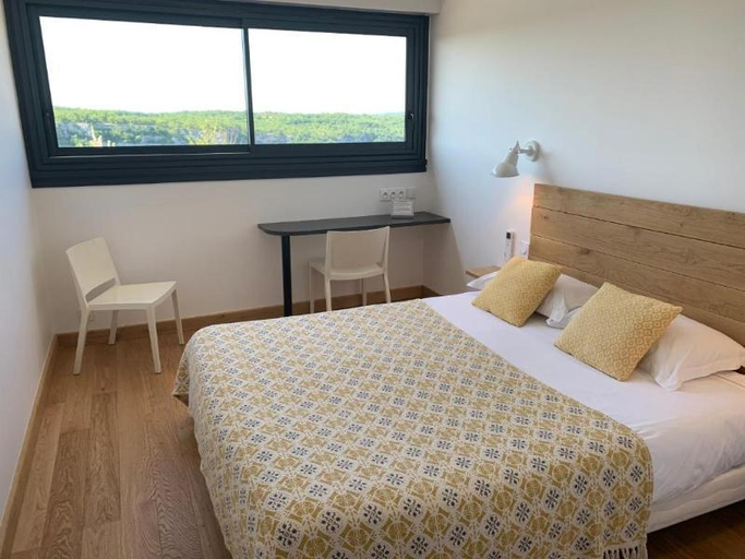Bedroom 2, Logis Hotels - Le Bellaroc - Hotel 2 etoiles et Restaurant, Lot