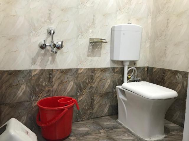 Bathroom, Prestige Guest House, Bilaspur