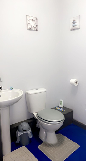 Bathroom 3, BEST DEAL - Kings Hotel, Blackburn with Darwen