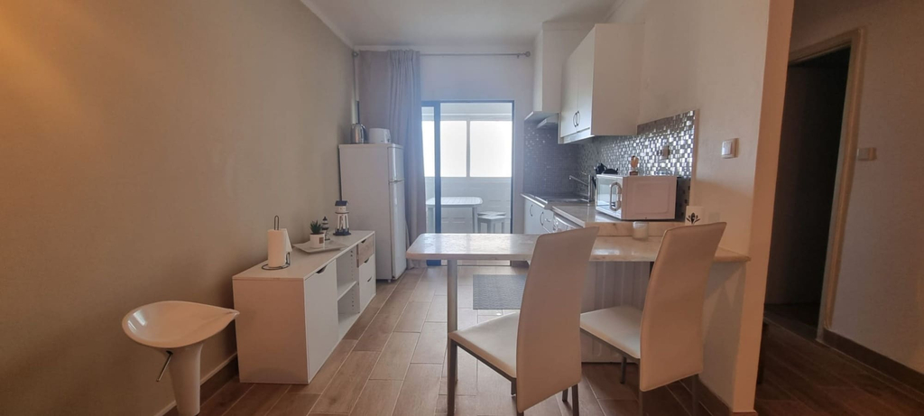 Room 2, Clube Praia da Rocha 3 Great Flat 532, Portimão