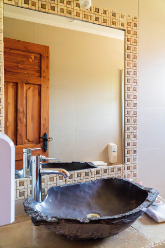 Bathroom 4, REFUGIO EL MOLLE, Elqui