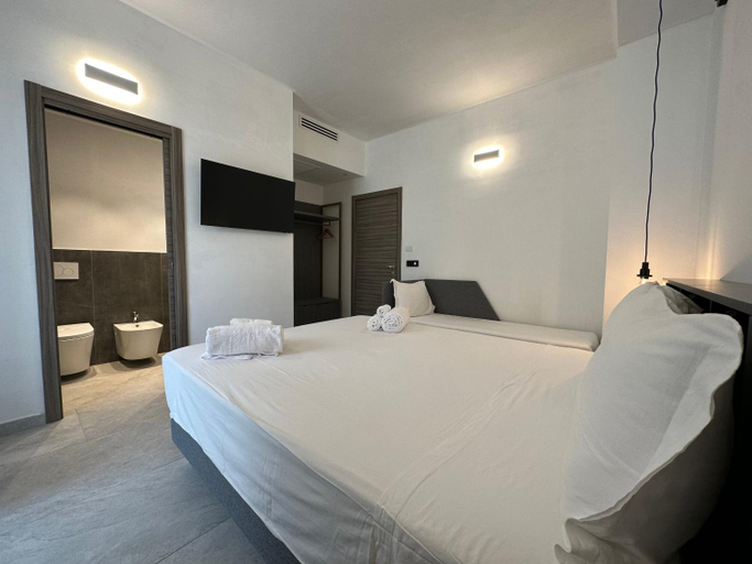 Others 2, Dolmen Guest House, Sassari