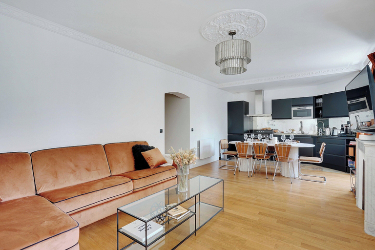 Living area 4, Chic 2BR Retreat for 4P- Heart of Invalides, Paris