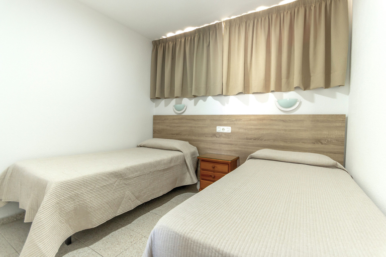Bedroom 3, APARTAMENTOS TAMARAGUA, Las Palmas