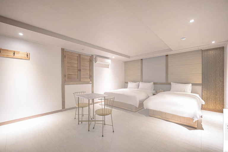 Bedroom 5, Zzam Hotel, Jeonju