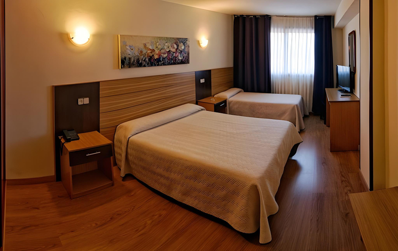 Bedroom 4, Piedra, Asturias