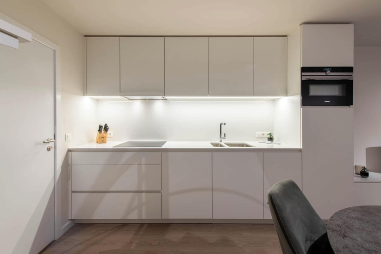 Private kitchen 3, Modern Apartment Near Seabeach, West-Vlaanderen