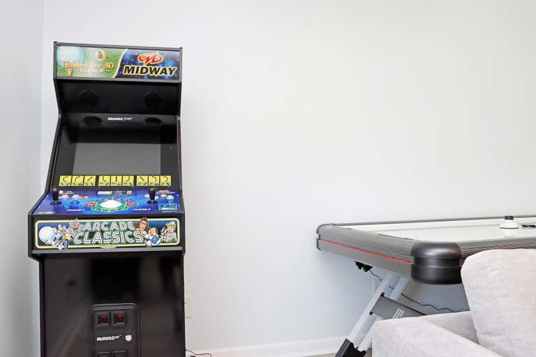 Others 5, Gamer Beach Getaway, Gulf