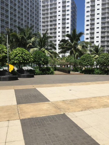 Surrounding environment 5, Relax in Pasay Citys Best Kept Secret - Spacious Condo with Garden View, Pasay City