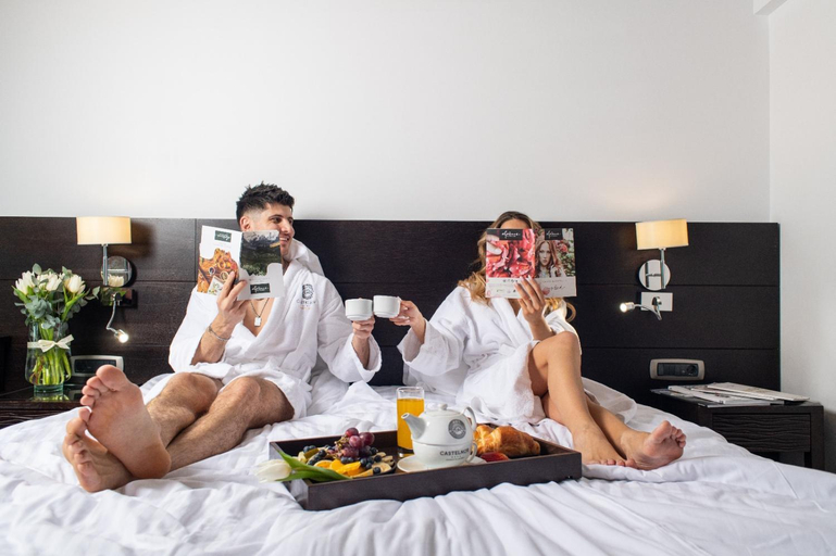 Bedroom, Castelnor, Rasinari