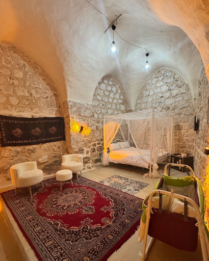 Others 4, Masis Konağı, Kızıltepe