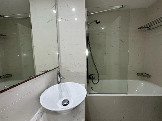 Bathroom 4, Napa Jay Hotel