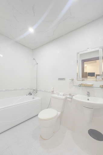 Bathroom 3, DDA Hotel - Bùi Viện Walking street, District 1