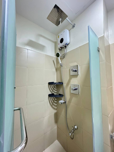 Bathroom 3, Casa Bella, Pasay City