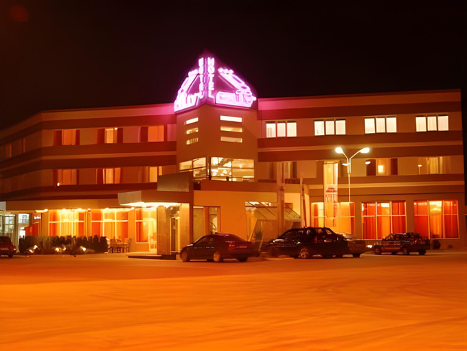 Exterior & Views 1, Celly Hotel, Pitesti
