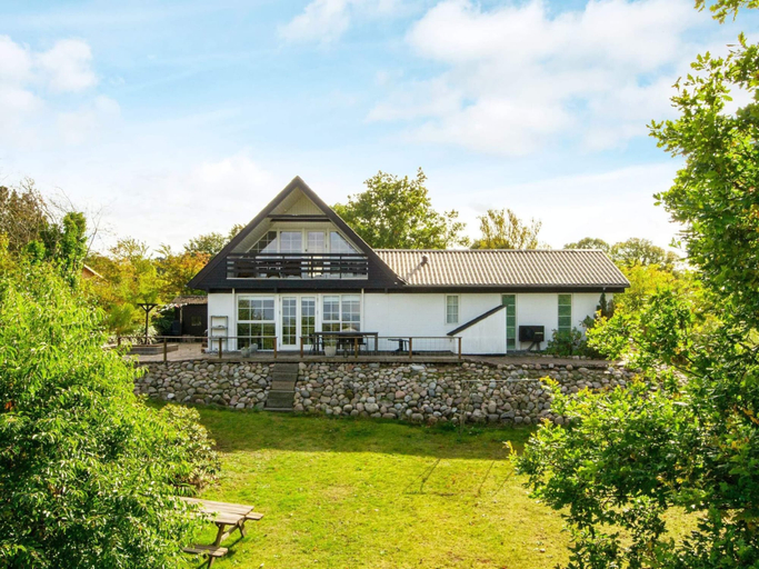 Others 4, 4 Star Holiday Home in Allingabro, Norddjurs