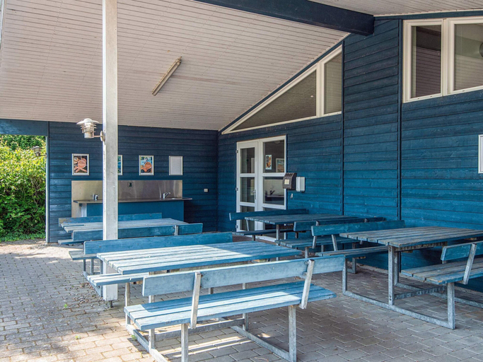 Outdoor dining 3, Pretty Cabin in Camping Resort, Aabenraa