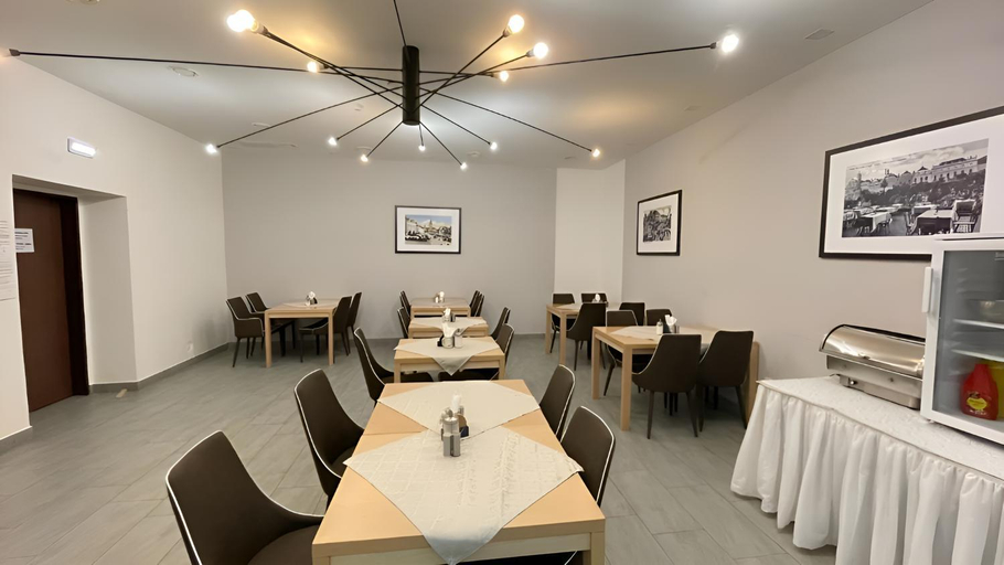 Food & Drinks 4, Hotel Zlaty Andel, Louny