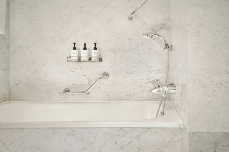 Bathroom 7