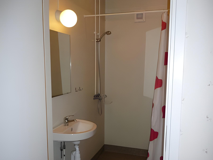 Bathroom 2, Valle vandrarhem och camping, Skara