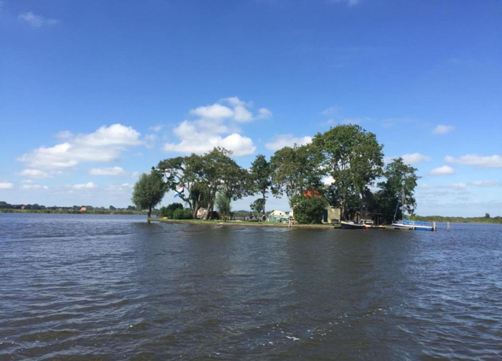 View from property 5, Houseboat in Offingawier With Sea View, Sneek