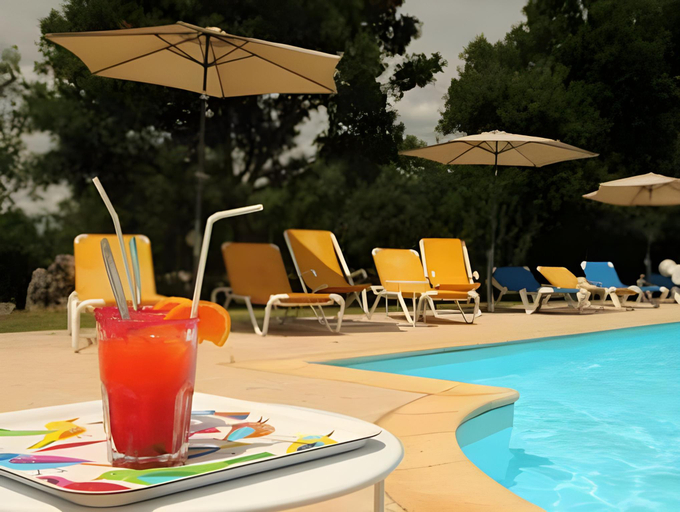 Food & Drinks 4, Logis Hotels - Le Bellaroc - Hotel 2 etoiles et Restaurant, Lot