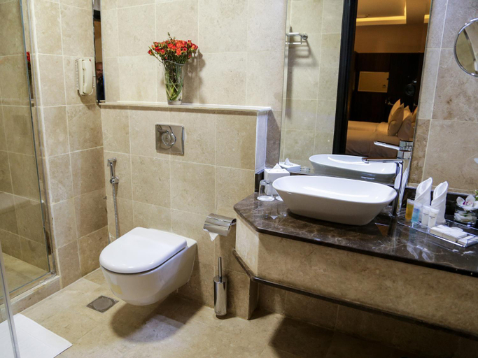 Bathroom 4, The Town Hotel, Doha