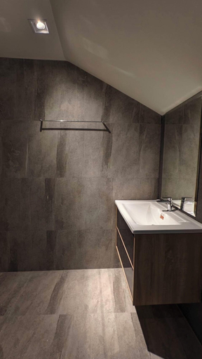 Bathroom 12