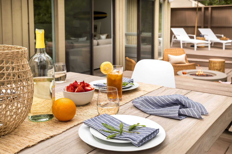 Food & Drinks 5, Sea Pine by Avantstay Private Modern Home Surrounded in Lush Greenery Close to Beach, Beaufort