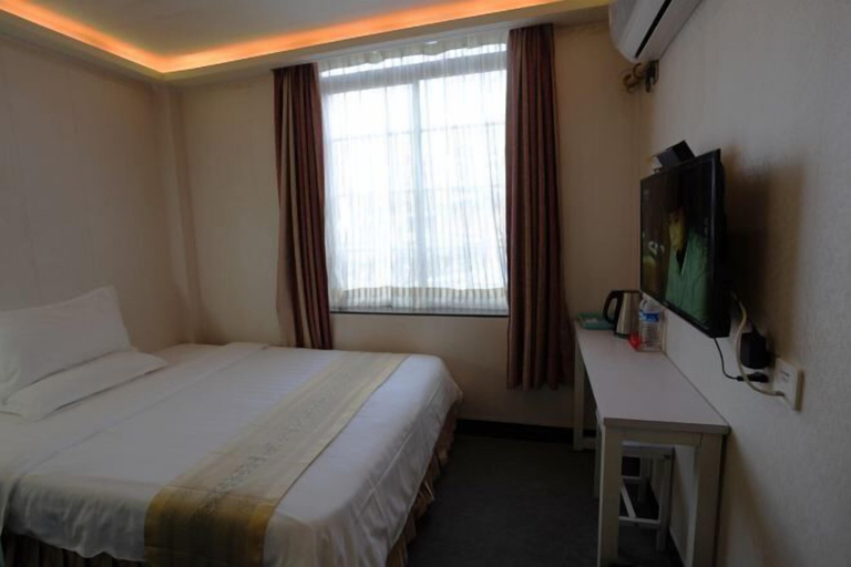 Bedroom 11