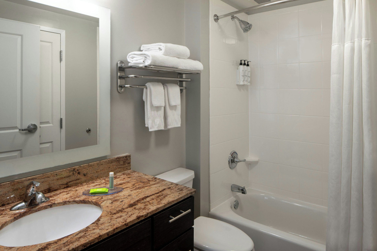 Bathroom 4, TownePlace Suites Huntsville West/Redstone Gateway, Madison