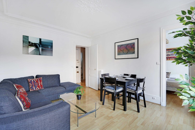 Others 2, Experience Parisian Lifestyle: 2BR, Porte Maillot, Paris