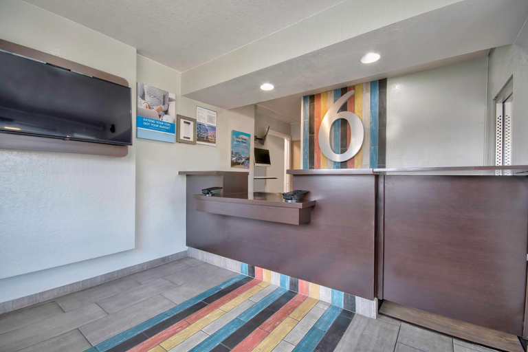 Public Area 2, Motel 6 Albuquerque, NM - Midtown, Bernalillo