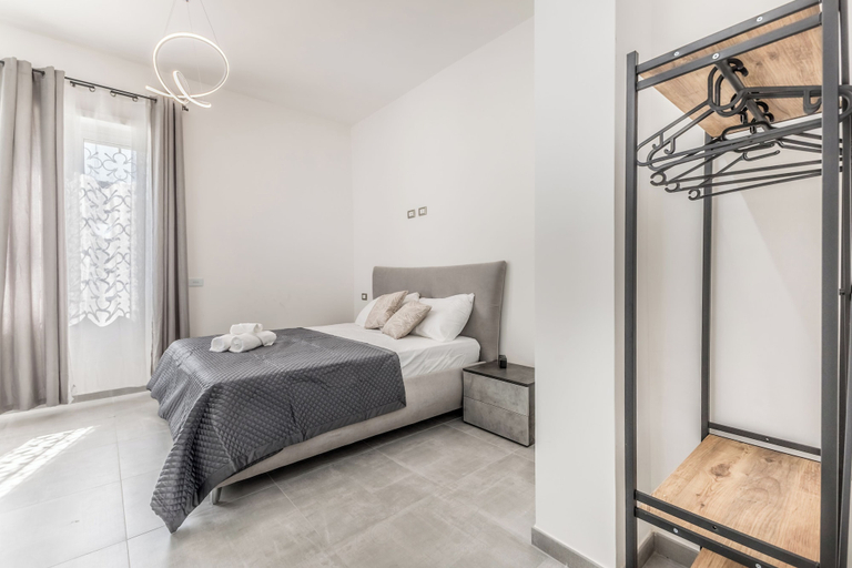 Bedroom 4, gordiani guesthouse, Rome