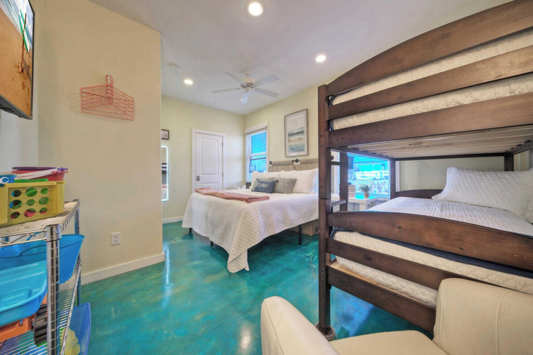 Bedroom 3, Stella Maris by Avantstay Rooftop View + Pool, Nueces