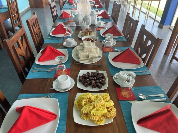 Food & Drinks 5, Calypso Sunset Beach Hotel, Mahawewa