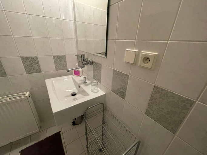Bathroom 3, Hotel Zlaty Andel, Louny