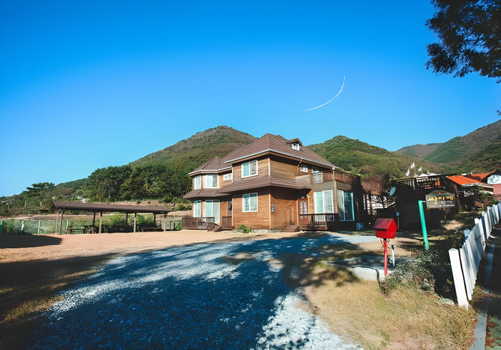 Exterior & Views 1, Santa Fe Pension, Namhae