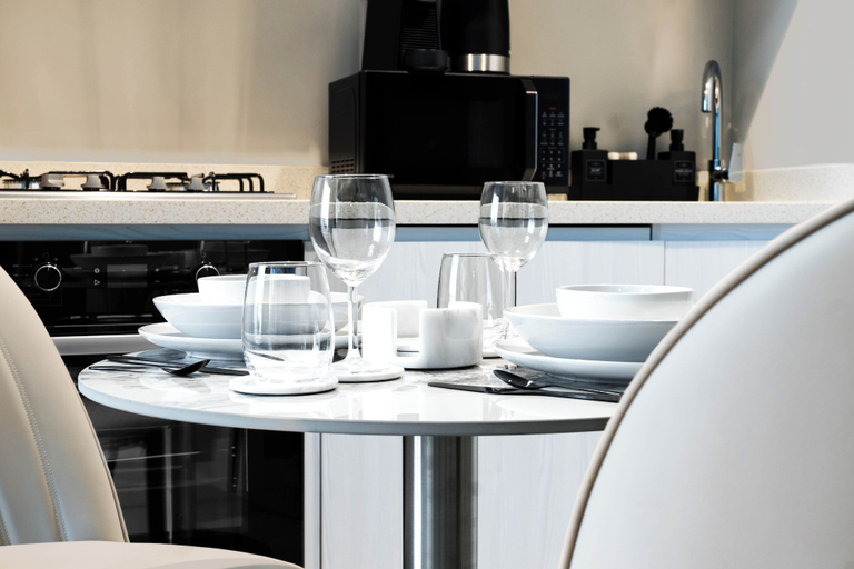 Food & Drinks 5, Keyrock Living - 1BR with Lake View, Dubai