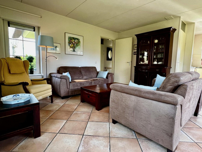 Living area 5, Holiday Home in Sint Maartenszee for 6, Zijpe