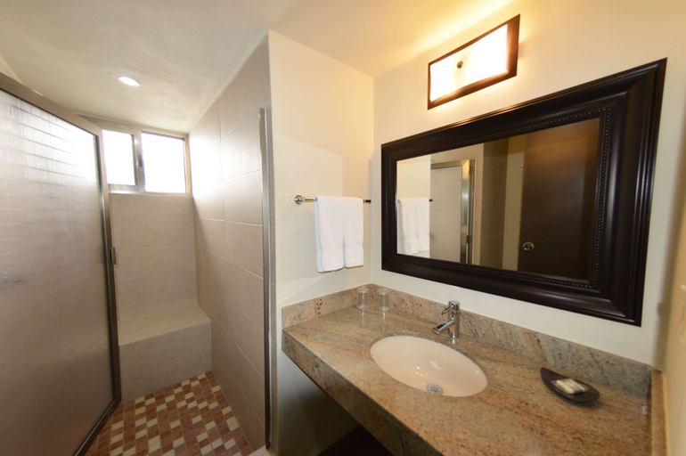 Bathroom 4, Sina Suites Cancún - Adults Only, Benito Juárez
