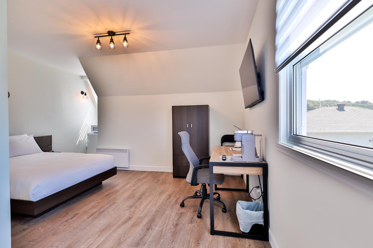 Bedroom 4, Domaine du Recif, La Haute-Gaspésie
