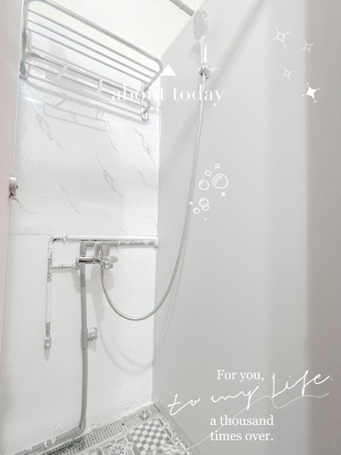 Bathroom 3, Jing Cheng Youth Hostel, Taipei City