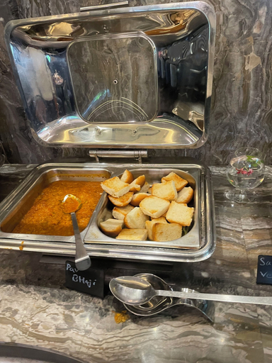 Food & Drinks 2, Temple View Badrinath House, Chamoli