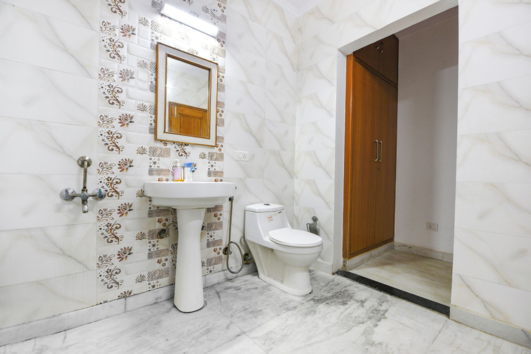 Bathroom 3, FabHotel Ganeshwaram 45, Gautam Buddha Nagar