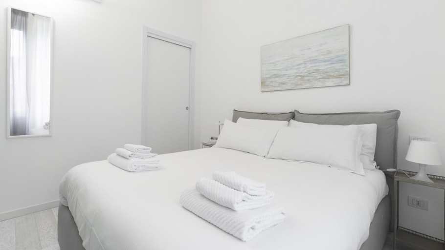 Room 2, Italianway - Angelo Della Pergola, Milano