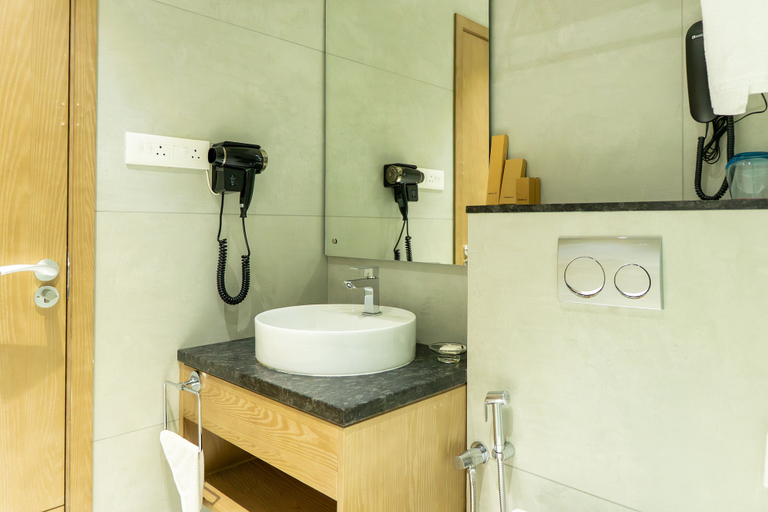 Bathroom 4, Riviera Garden, Ernakulam